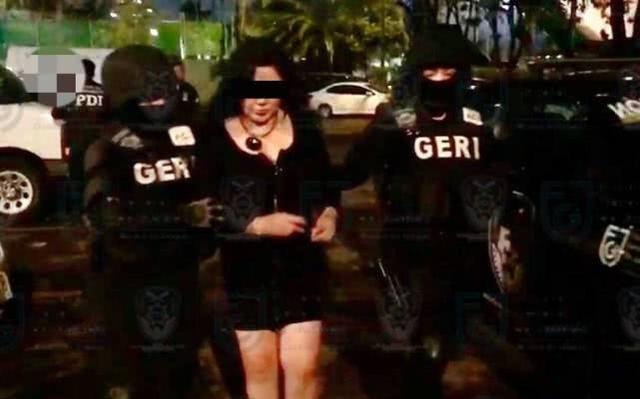 墨西哥最残忍的犯罪集团女头目被捕，落网时身穿黑裙神色淡然